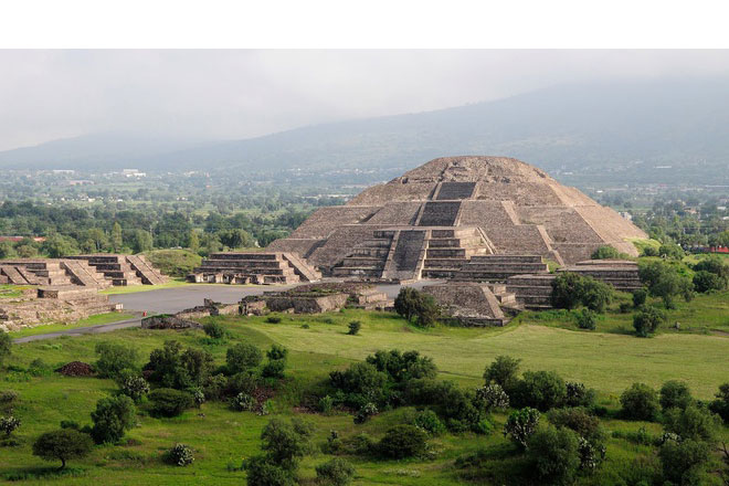 Những báu vật vô giá dưới kim tự tháp Mexico