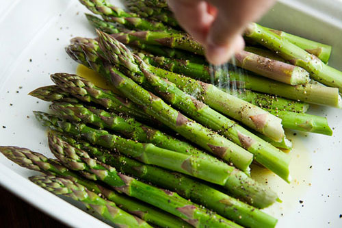 Bà bầu ăn măng tây mang lại lợi ích tuyệt vời cho thai nhi