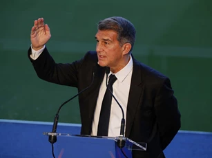 Laporta hé lộ 6 mục tiêu trong mùa Hè của Barca