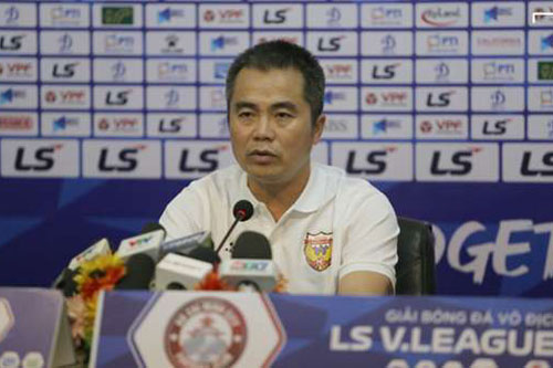 HLV Phạm Minh Đức tiết lộ bí kíp khóa Xuân Trường