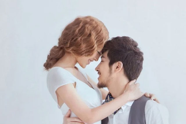 Xin lỗi chồng, em đã ngoại tình với người cũ…