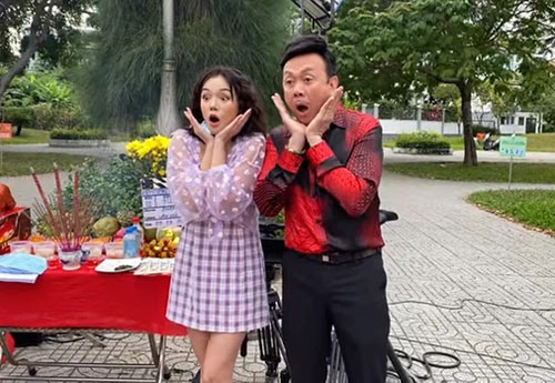 Hình ảnh trước khi qua đời vài tiếng của NS Chí Tài lần đầu được công bố gây xúc động mạnh