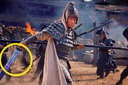 Bỏ 200.000 NDT mua bội kiếm Triệu Tử Long - Chuyên gia bất ngờ: Tuy là hàng giả nhưng giá trị vượt xa hàng thật