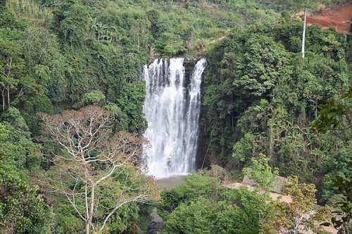 Đôi Dép “không thể thiếu nhau” điểm check in không thể bỏ qua khi đi du lịch Bảo Lộc