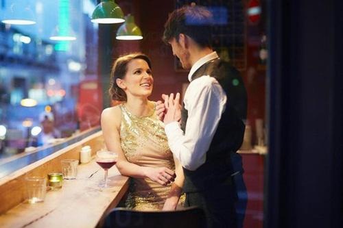 Chia tay người yêu “thanh mai trúc mã” đến với trai Tây, tôi ngậm trái đắng ngay sau đó