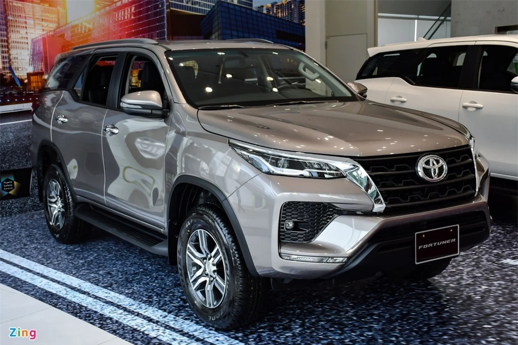 Hyundai Santa Fe tro ve voi vi tri dan dau nhom SUV 7 cho o thang 2 anh 7