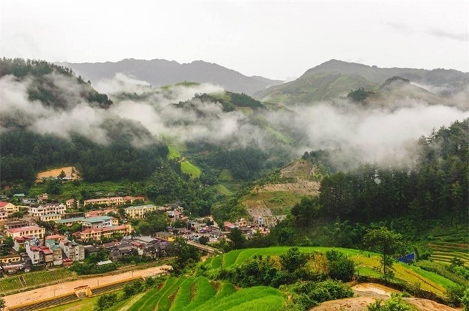 'Đà Lạt' nơi miền Tây Bắc: Đón tia nắng lọt, hứng dòng mây luồn