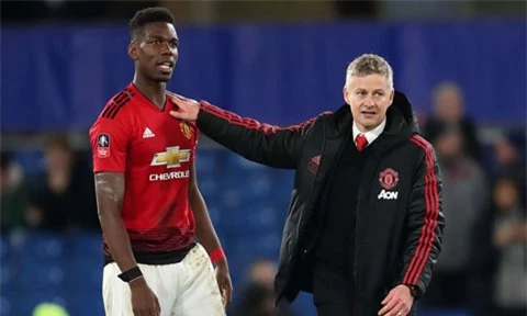 HLV Solskjaer đang hài lòng với phong độ của Pogba