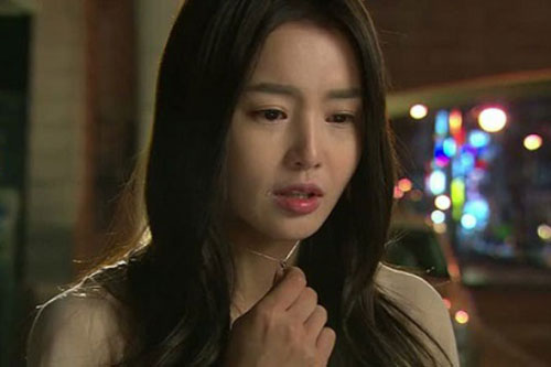 Ngày đưa người yêu về ra mắt, vừa nhìn thấy bố tôi, em mặt tái mét thở không ra hơi