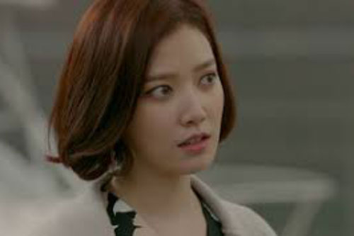 Đi công tác về thấy lon nước có ga trong tủ lạnh, tôi đem hỏi thì chồng gắt "Không biết", 2 ngày sau anh run rẩy khi tôi cho xem 1 thứ