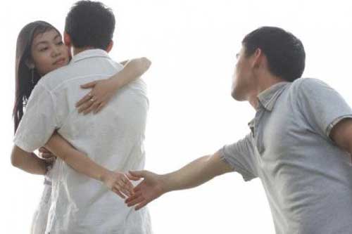 3 năm xa xứ cày cuốc trả nợ giúp người yêu nhưng chàng trai nhận về cái kết hết hồn