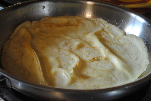 Biến chảo thường thành chảo chống dính chỉ sau 1 phút với bí quyết đơn giản sau