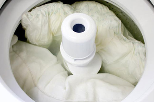 Mẹo giúp chị em tẩy trắng ruột gối chỉ trong vòng 1 nốt nhạc khiến chồng con khen tíu tít