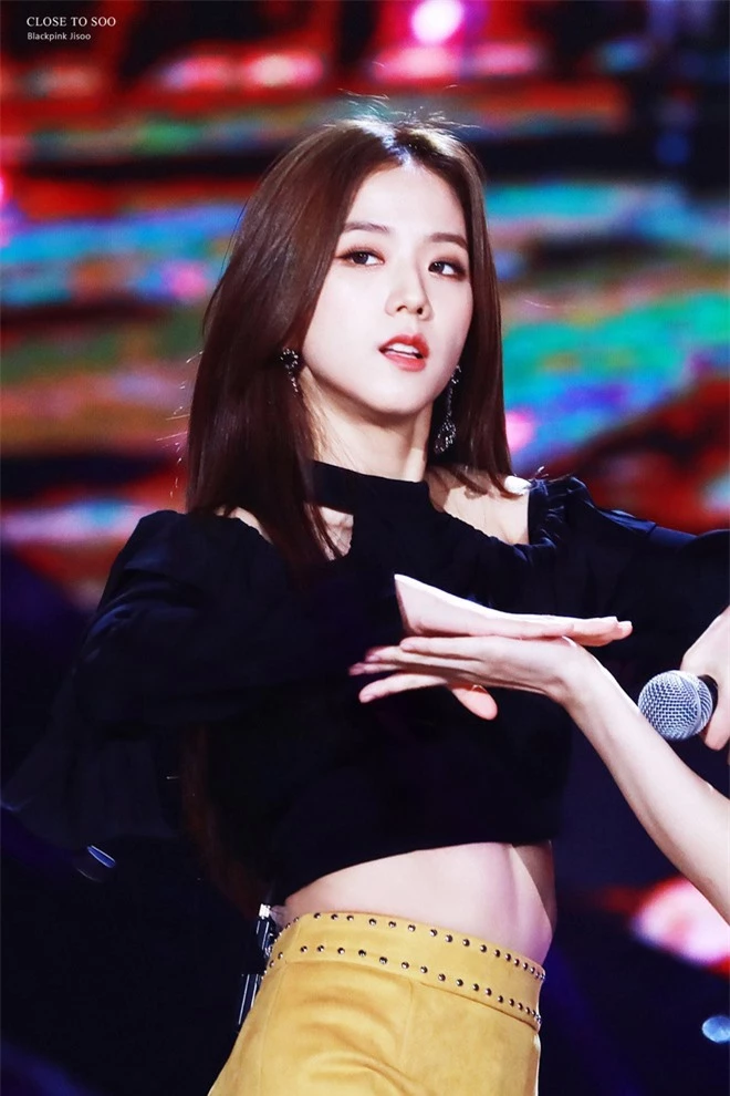 Đây là loạt ảnh giúp Jisoo (BLACKPINK) trở thành nữ thần đẹp nhất nhì Kpop - Ảnh 6.