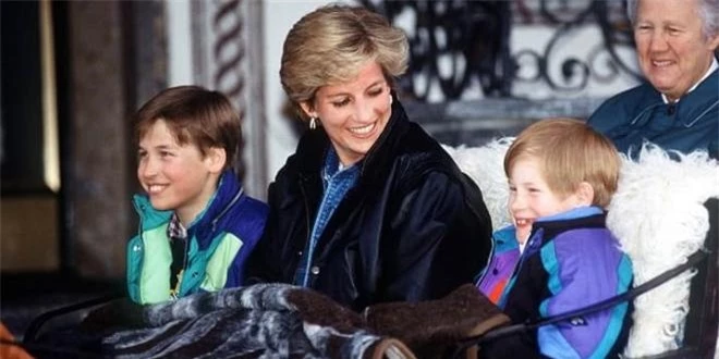 William đã 'cạch mặt' Harry suốt nhiều tháng nhưng đều 'không hẹn mà gặp' cùng làm điều này vì Công nương Diana 5