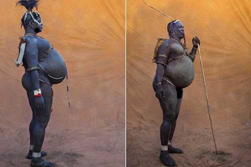 'Ớn lạnh' bộ tộc uống sữa trộn máu bò để 'vỗ béo'