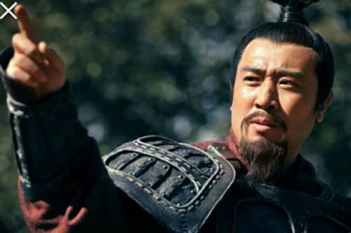 Chứng kiến mãnh tướng của mình bỏ Thục hàng Tào, Lưu Bị không ngờ đã dùng cách này để đối xử với con cháu của kẻ phản bội