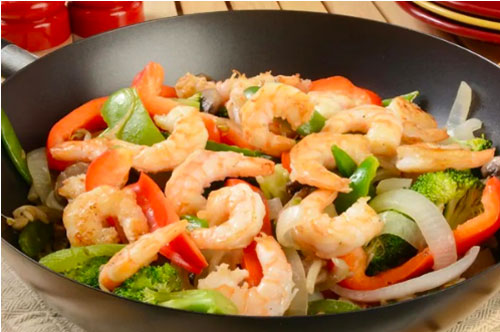 Tôm xào rau củ đậm đà, ngon cơm