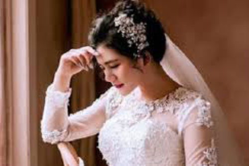 Em chồng dẫn bạn trai về dự tiệc cưới, tôi chỉ muốn vứt váy cô dâu bỏ chạy khi nhìn rõ mặt anh ta