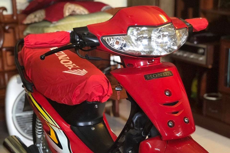 Xe số Wave Alpha 2005 giá 150 triệu đồng của dân chơi Hà Nội