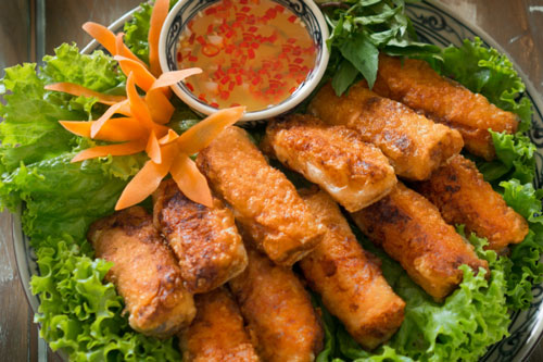 Cách làm nem rán giòn tan, ăn mãi không ngấy