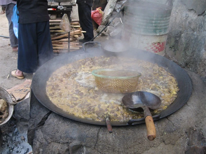 Nồi thắng cố bốc khói nghi ngút. Ảnh minh họa.