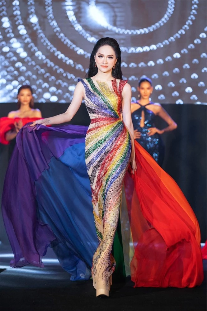 Mặc lại váy lục sắc của Hương Giang, Ngọc Thảo nổi bật tại buổi chụp hình ở Miss Grand - ảnh 6