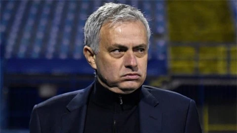 Mourinho đang lặp lại sai lầm chết người tại Tottenham như ở Chelsea và MU