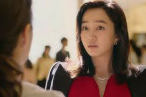 Khi tôi rủ chị hàng xóm đi bộ để giảm béo bụng, nào ngờ chị cười và nói "Cái này phải về hỏi chồng em là rõ thực hư thôi"