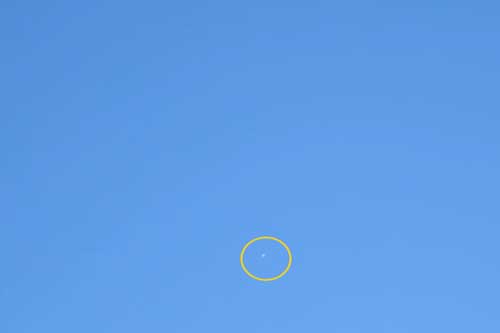 "Binh đoàn" UFO xuất hiện "xâm chiếm" London