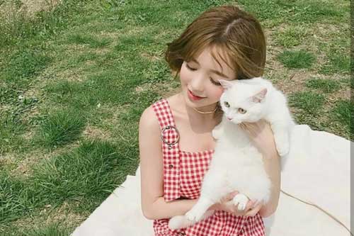 8 điều giúp phụ nữ gặp ai cũng gây thương nhớ