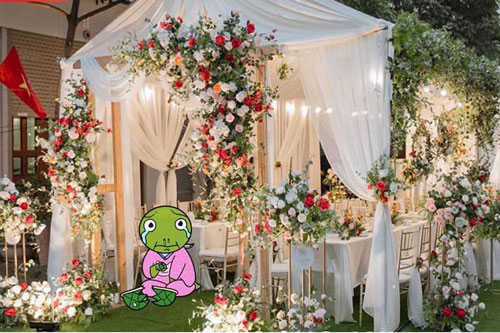 Đang yêu mặn nồng, cô gái sốc khi được báo tin bạn trai dựng rạp cưới cô hàng xóm để 'hóa giải duyên số'