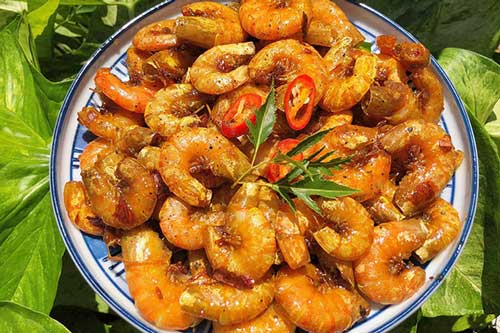 Tưởng không ngon mà ngon không tưởng với món tôm rang cốt dừa