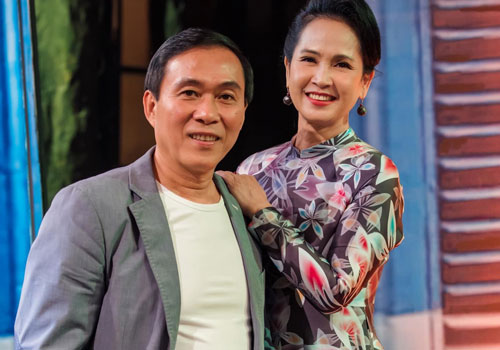 NSND Lan Hương: 'Chồng tôi không nói lời hoa mỹ, không lãng mạn'