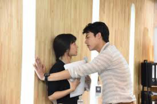 Sau lần đầu gần gũi, tôi ngỏ lời mời đồng nghiệp về ra mắt gia đình, để rồi lặng người trước câu trả lời tỉnh bơ của cô ấy