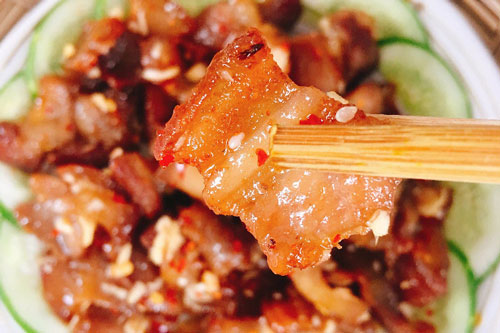 Cách làm thịt heo rim tỏi thơm ngon nức mũi, ai ăn cũng phải xuýt xoa