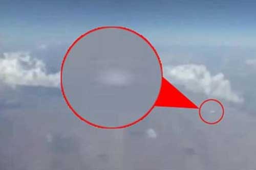 UFO kỳ lạ xuất hiện trên bầu trời Iran