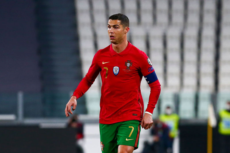 Giá trị của Ronaldo giảm mạnh nhất trong 13 năm