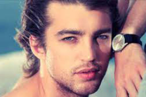 Bộ phận nào trên cơ thể đàn ông khiến chị em mê mẩn "chết đứ đừ"?