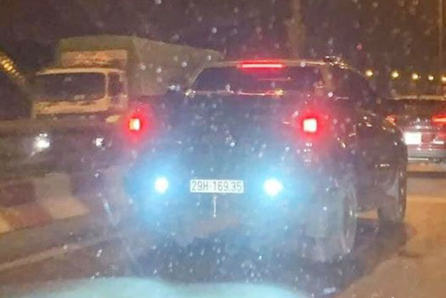 Ôtô độ thêm đèn Led bar có thể bị phạt bao nhiêu tiền?