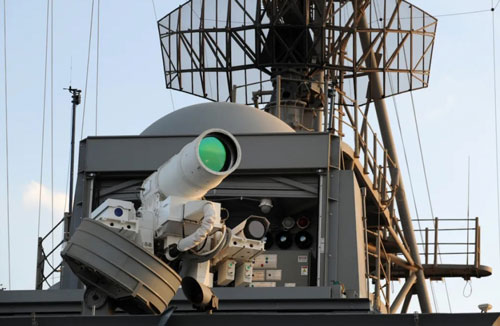 Súng máy laser của Lục quân Mỹ làm “bốc hơi” các mục tiêu