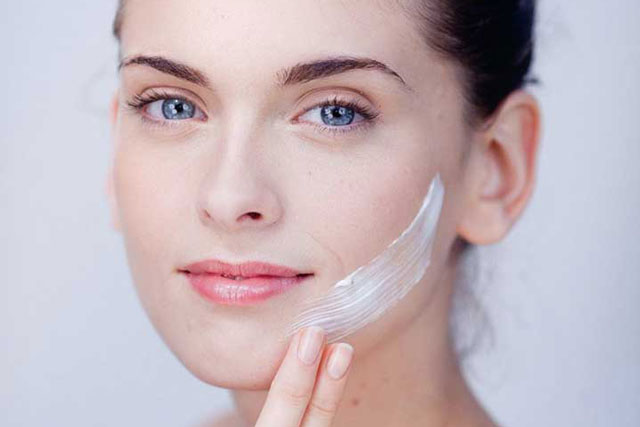 Hướng dẫn bạn tường tận cách chọn kem dưỡng ẩm cho da