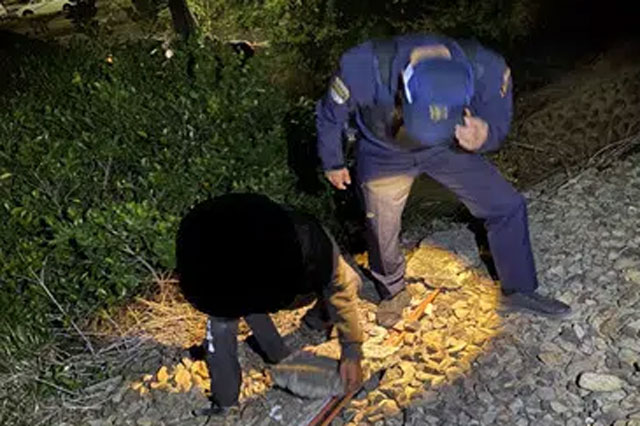 4 đoàn tàu hỏa liên tiếp gặp nạn trên cùng một tuyến đường ray "ma ám", nhân viên đường sắt vào cuộc tìm hiểu và phát hiện sự thật kỳ quặc