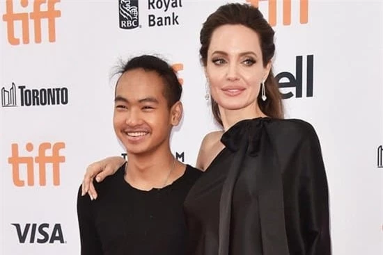 Con trai Brad Pitt về phe Angelina, làm chứng chống lại bố, nhưng hành động này mới chứng tỏ bố con đã 'cạn tình cạn nghĩa' 1