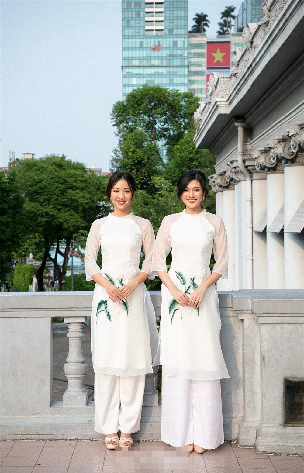 Hai người đẹp Hoa hậu Việt Nam 2020 đọ nhan sắc kiều diễm với áo dài ảnh 3