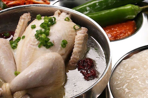 Công thức làm gà hầm baesuk chuẩn vị Hàn, ngọt đậm từ xương