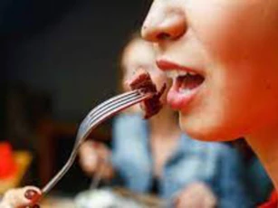 6 điều cấm kị sau bữa ăn, nắm lấy kẻo hệ tiêu hoá bị "giết chết" từng ngày
