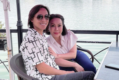 Việt Hương chia sẻ cuộc sống gia đình sau khi chồng về Việt Nam ở hẳn sau 26 năm