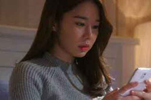 Thương mẹ sống một mình, tôi liên tục gửi tiền vế biếu và sự thật khiến tôi tổn thương quá đỗi