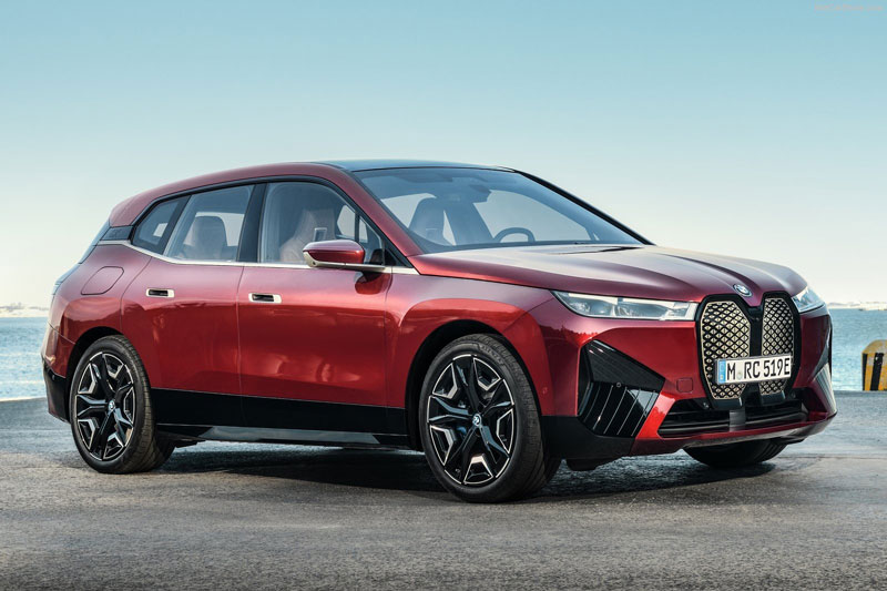 SUV chạy điện BMW iX có gì đặc biệt?